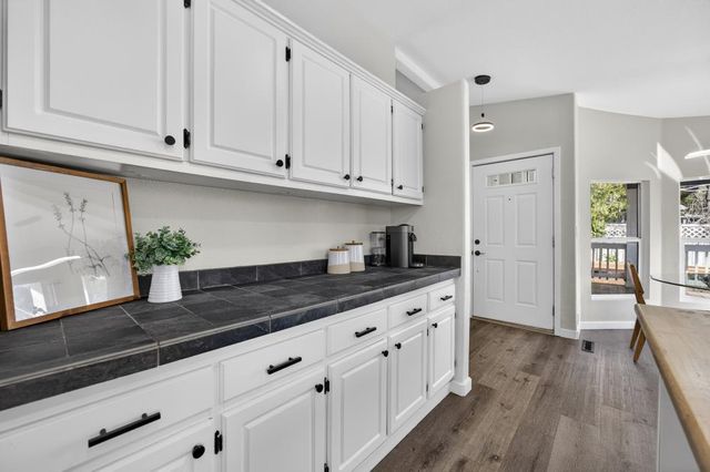 3287 Country Club Dr, Cameron Park, CA 95682