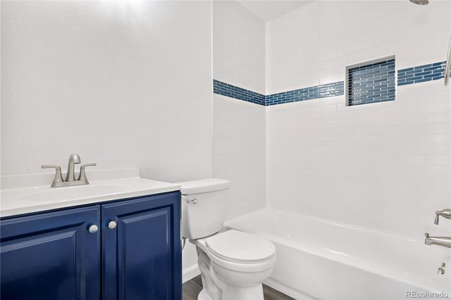 1811 S Quebec Way 151, Denver, CO 80231