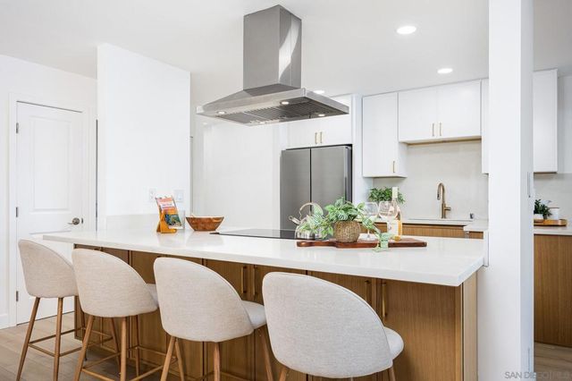 38 Antigua Ct, Coronado, CA 92118