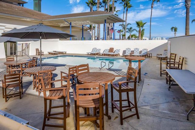 38 Antigua Ct, Coronado, CA 92118