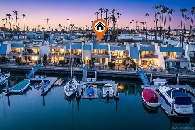38 Antigua Ct, Coronado, CA 92118