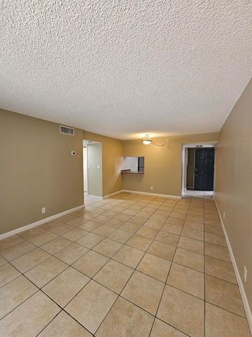 1720 N Congress Avenue 107, West Palm Beach, FL 33401