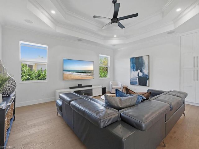 10925 Parnu ST, Naples, FL 34109