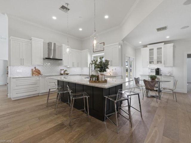 10925 Parnu ST, Naples, FL 34109