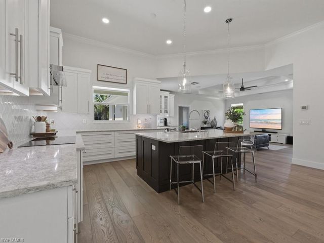 10925 Parnu ST, Naples, FL 34109