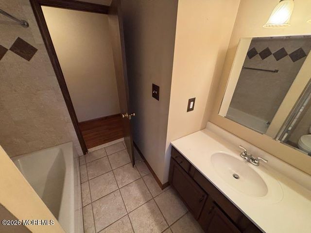 15 Cedar Street, New Egypt, NJ 08533