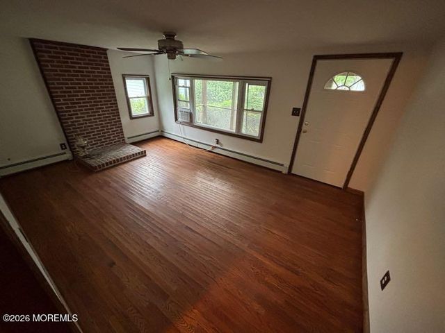 15 Cedar Street, New Egypt, NJ 08533