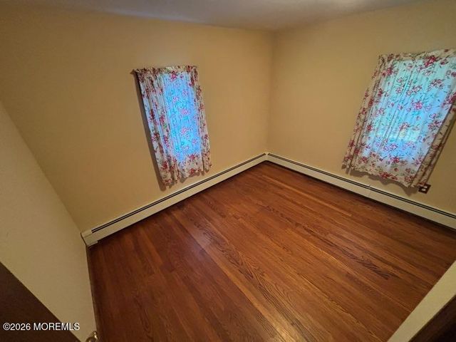 15 Cedar Street, New Egypt, NJ 08533