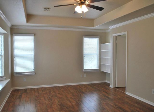 19438 Juniper Vale Circle, Houston, TX 77084