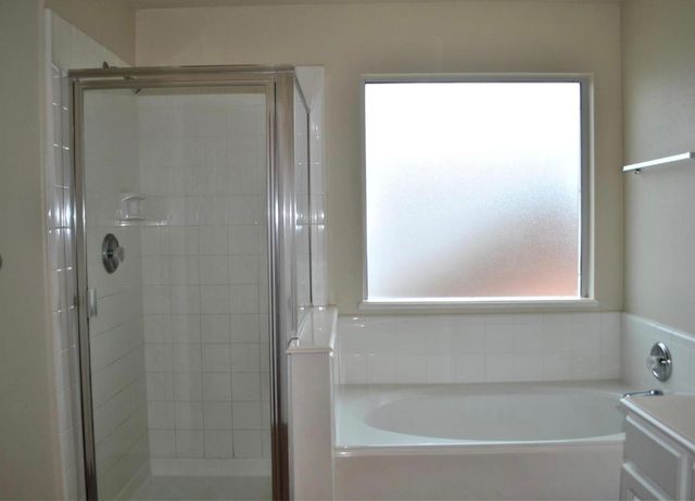 19438 Juniper Vale Circle, Houston, TX 77084