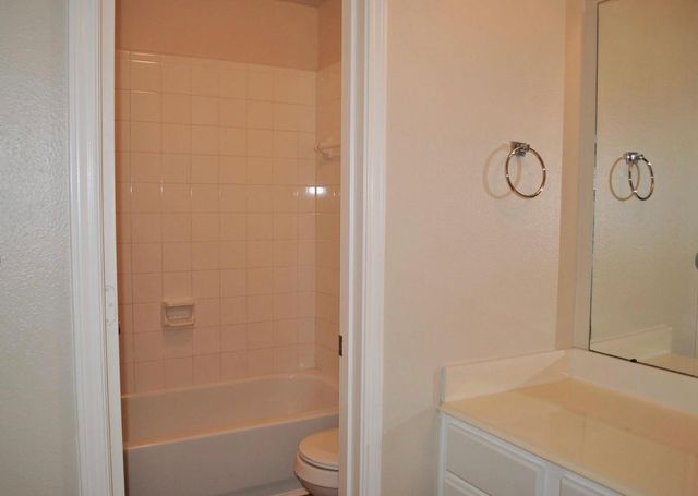 19438 Juniper Vale Circle, Houston, TX 77084