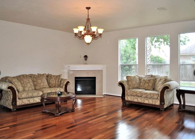 19438 Juniper Vale Circle, Houston, TX 77084