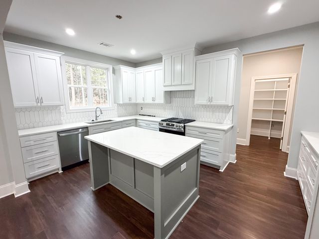 216 Brassie Drive, Mc Cormick, SC 29835