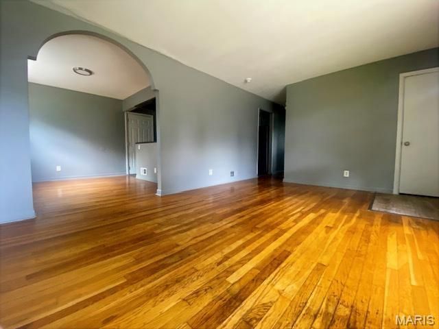 39 Bayview Drive, Ferguson, MO 63135