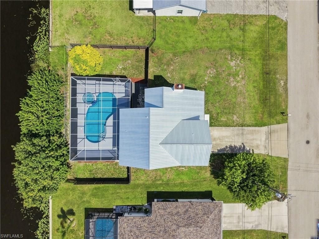 Image 35 of property listing at 1014 SW 15th AVE, Cape Coral, FL 33991