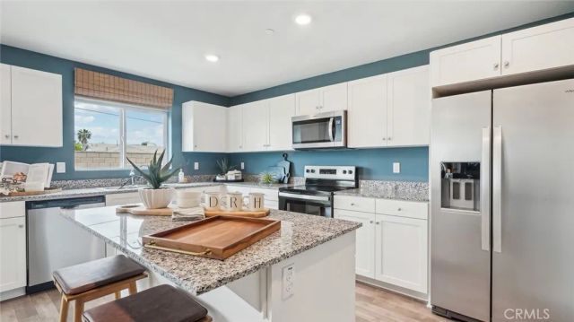 482 Baneberry Place, San Jacinto, CA 92582
