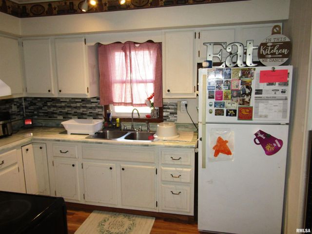 404 S 6TH Street, Cuba, IL 61427