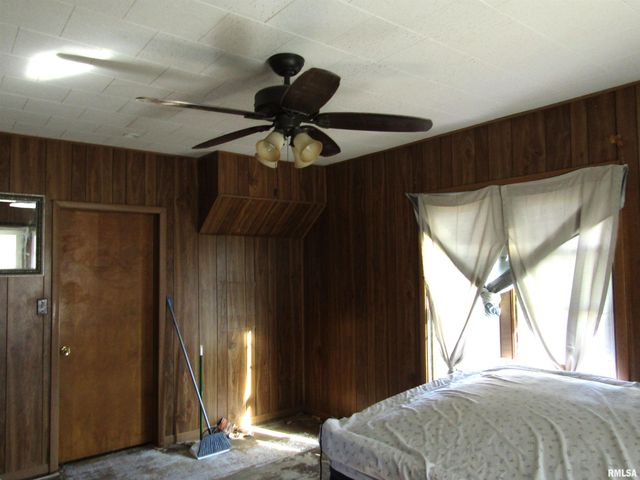 404 S 6TH Street, Cuba, IL 61427