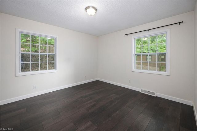 1346 Harvest Circle, Asheboro, NC 27203