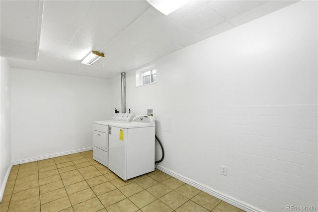 323 Fulton Street, Aurora, CO 80010