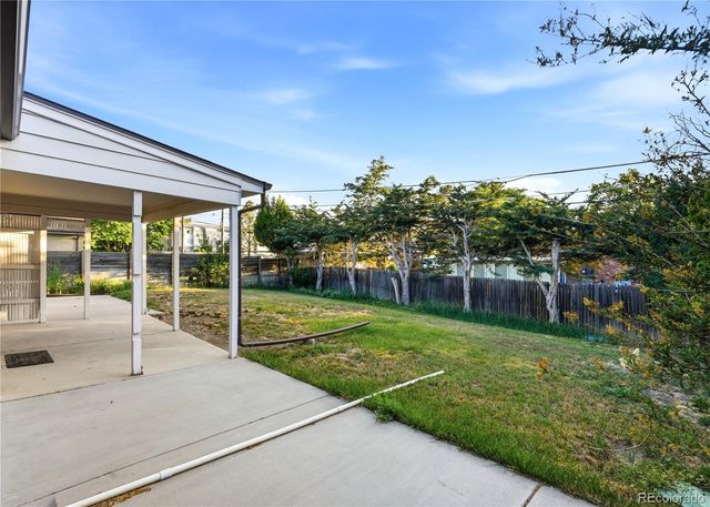 323 Fulton Street, Aurora, CO 80010