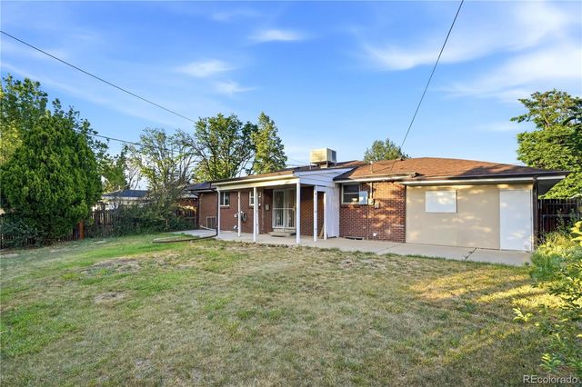 323 Fulton Street, Aurora, CO 80010