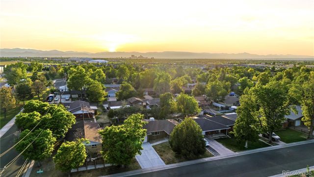 323 Fulton Street, Aurora, CO 80010