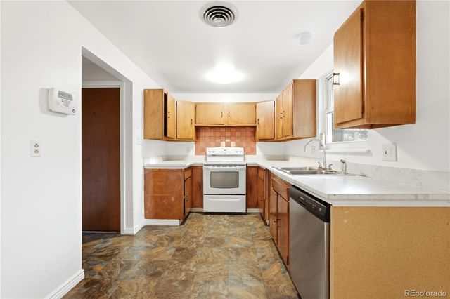 323 Fulton Street, Aurora, CO 80010