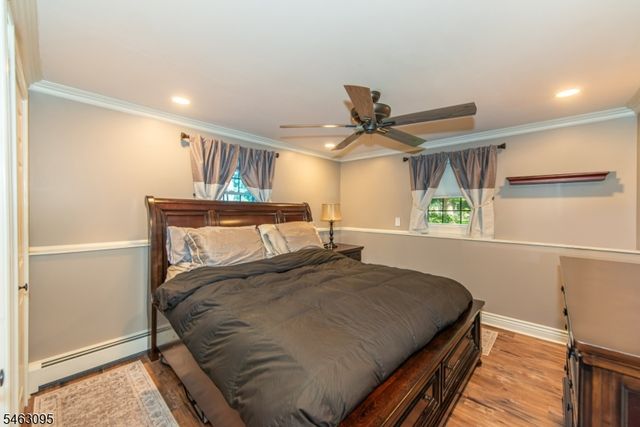 33 Lakeside Ave, Bloomingdale Boro, NJ 07403