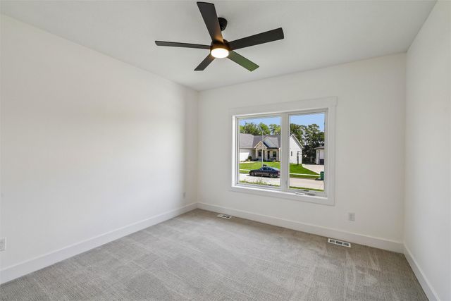 5312 173rd Street, Urbandale, IA 50263