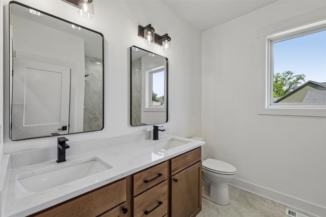 5312 173rd Street, Urbandale, IA 50263