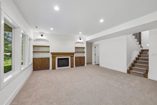5312 173rd Street, Urbandale, IA 50263