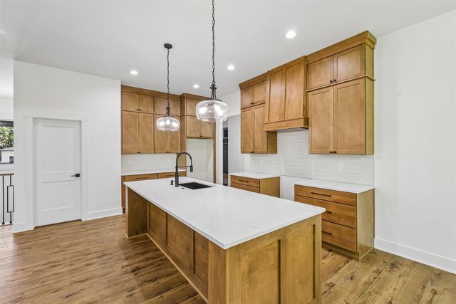 5312 173rd Street, Urbandale, IA 50263
