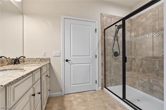830 Sunrise Circle, Aurora, OH 44202