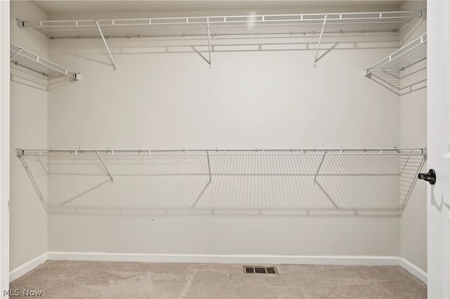 830 Sunrise Circle, Aurora, OH 44202