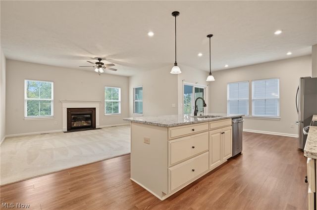830 Sunrise Circle, Aurora, OH 44202
