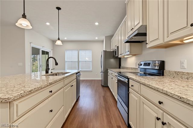 830 Sunrise Circle, Aurora, OH 44202