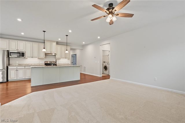 830 Sunrise Circle, Aurora, OH 44202