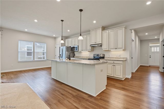 830 Sunrise Circle, Aurora, OH 44202