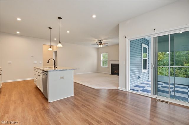 830 Sunrise Circle, Aurora, OH 44202