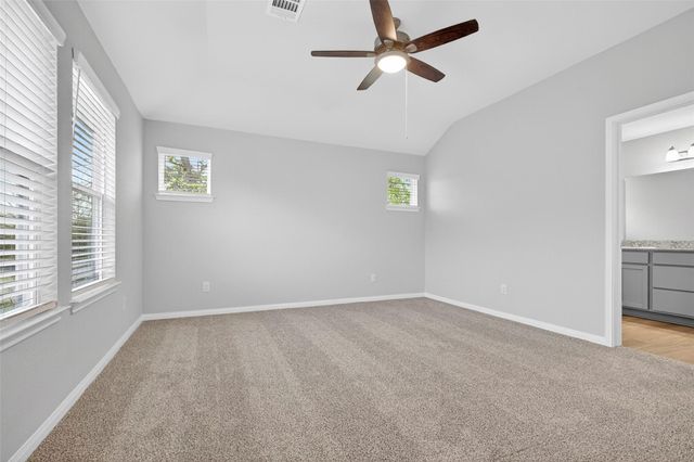 706 Universal Street, Navasota, TX 77868