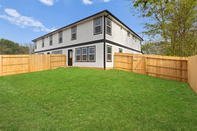 706 Universal Street, Navasota, TX 77868