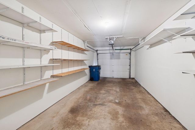 6040 Chasewood Parkway 101, Hopkins, MN 55343