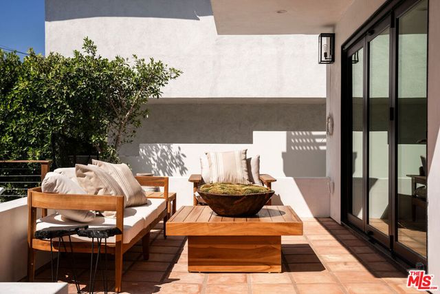 2656 Locksley Place, Los Angeles, CA 90039