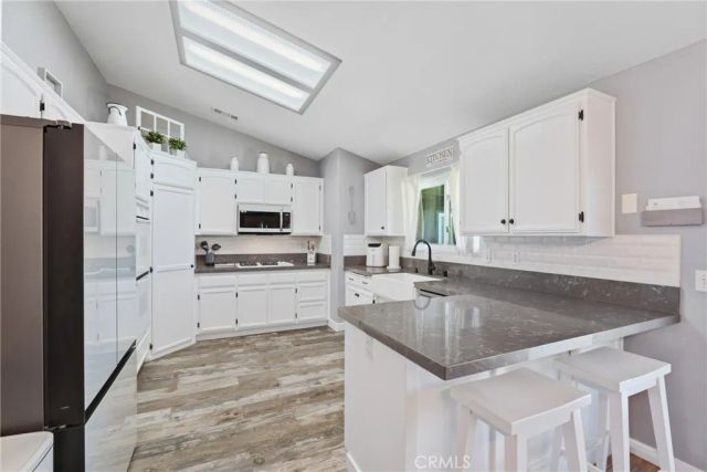 7518 San Bruno, Hesperia, CA 92345