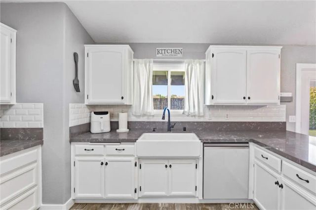 7518 San Bruno, Hesperia, CA 92345