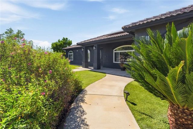 7518 San Bruno, Hesperia, CA 92345