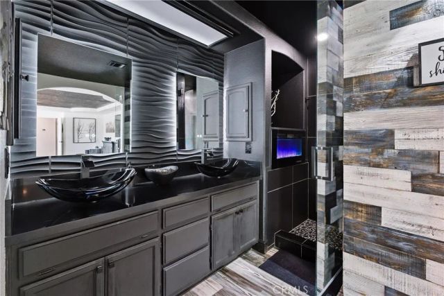 7518 San Bruno, Hesperia, CA 92345