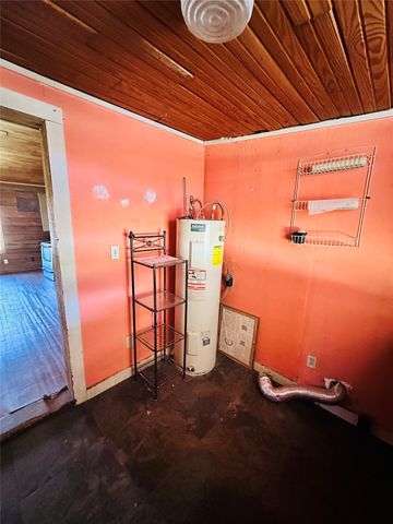 241 S Avenue B, Cross Plains, TX 76443