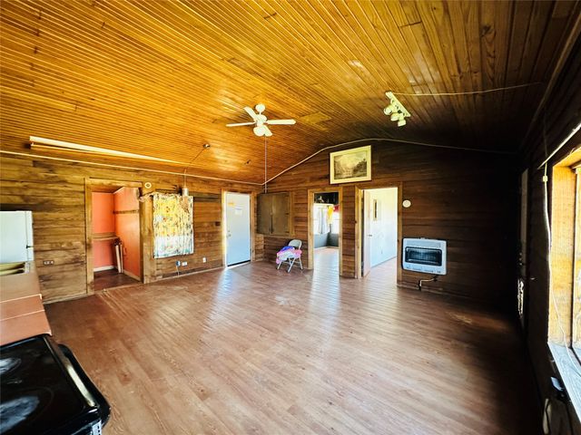 241 S Avenue B, Cross Plains, TX 76443